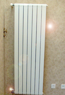 原裝暖氣片還沒(méi)有用就拆掉嚴(yán)重浪費(fèi)